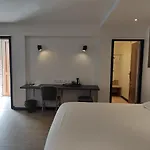 Modern'hotel - Centre - Sncf