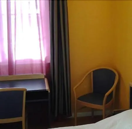 Modern'hotel - Centre - Gare Sncf 酒店 2*