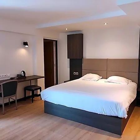 Modern'hotel - Centre - Gare Sncf 酒店 瓦朗西纳