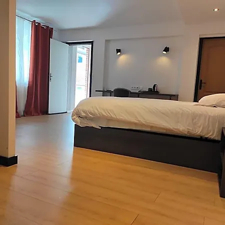 Modern'hotel - Centre - Gare Sncf 瓦朗西纳
